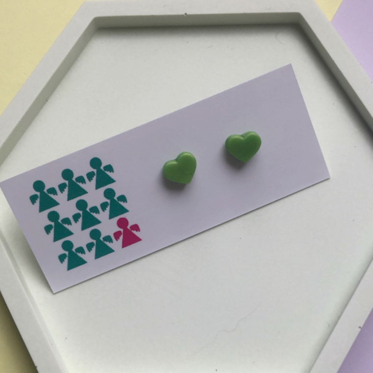 LIME GREEN MINI PEARL HEART STUDS