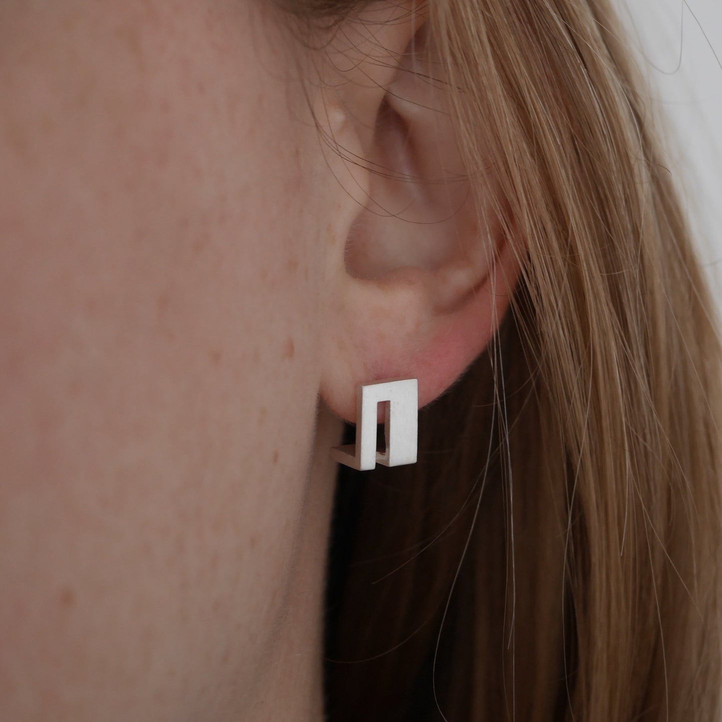 CORNER CUT OUT CUBE STUDS