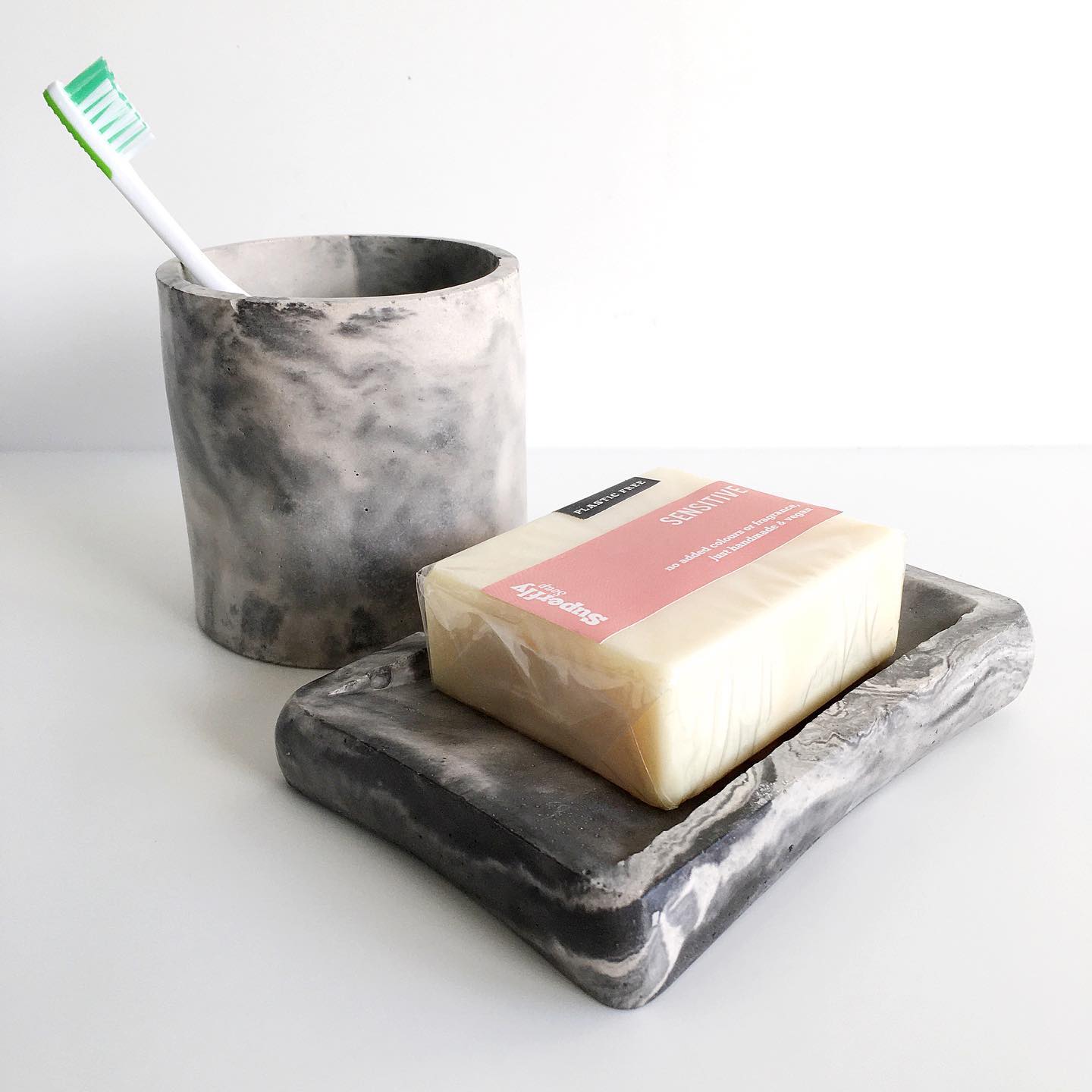 RECTANGULAR SOAP DISH