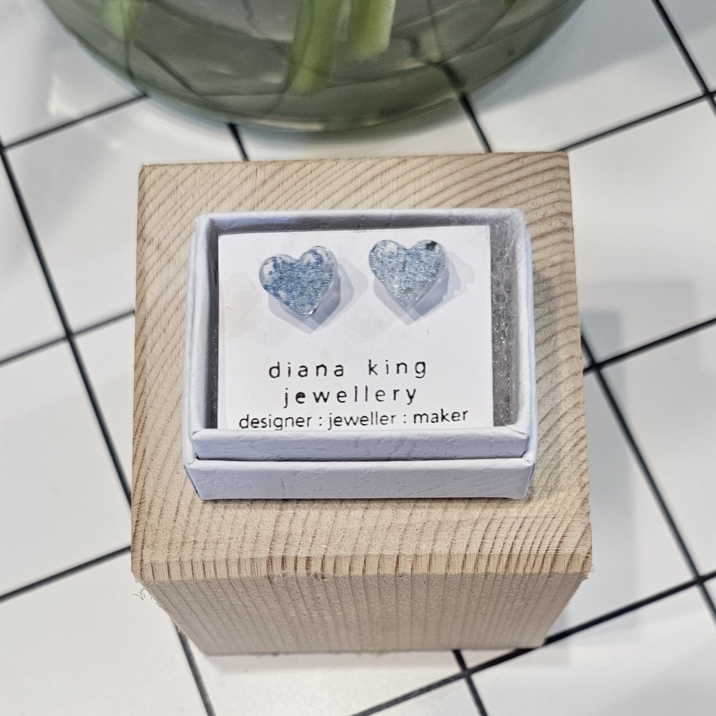 BLUE SPECKLE FLAT HEART STUDS