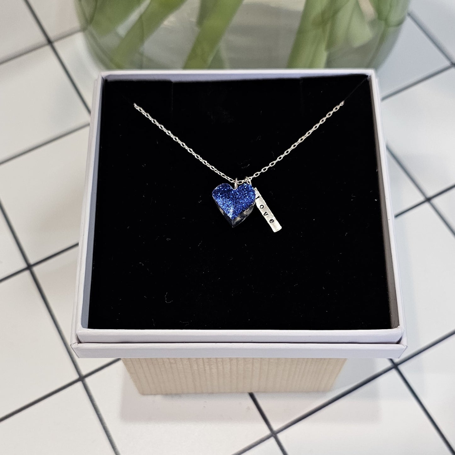 DARK BLUE SPECKLE HEART TAG NECKLACE