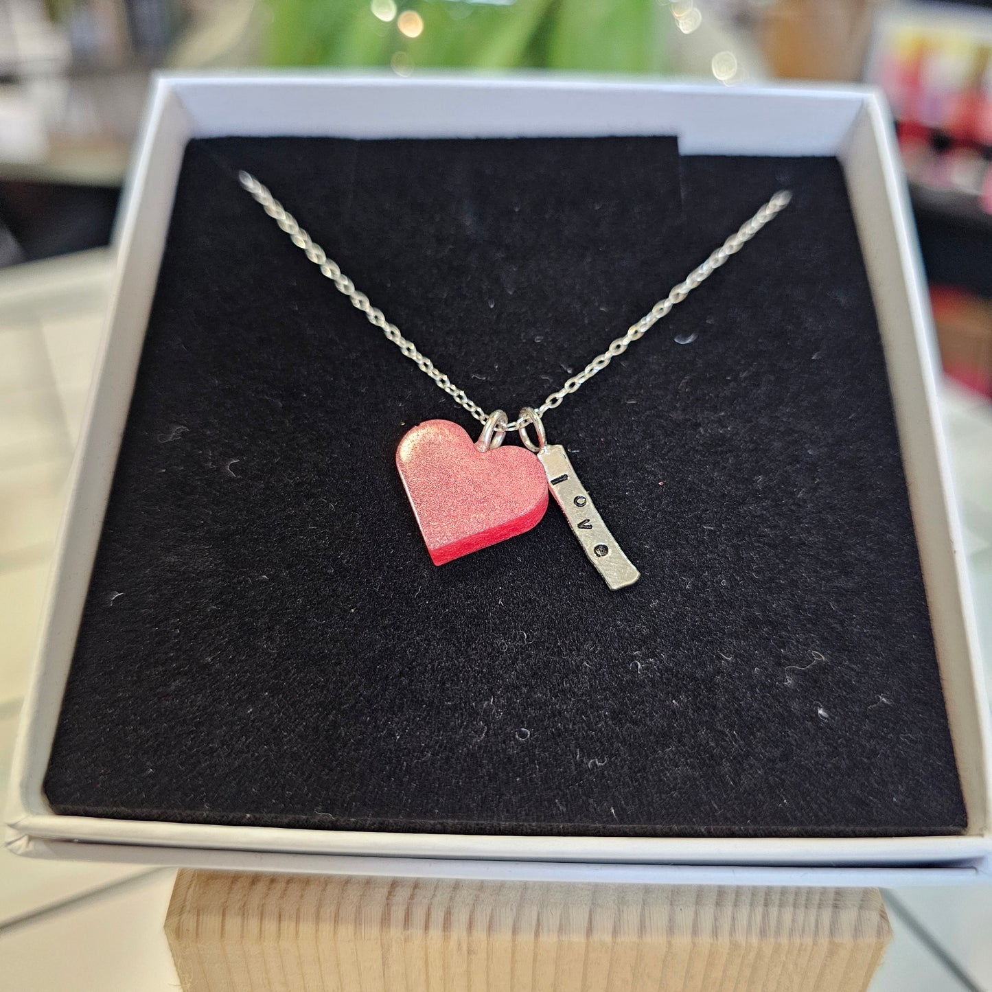 PINK FLAT HEART TAG NECKLACE