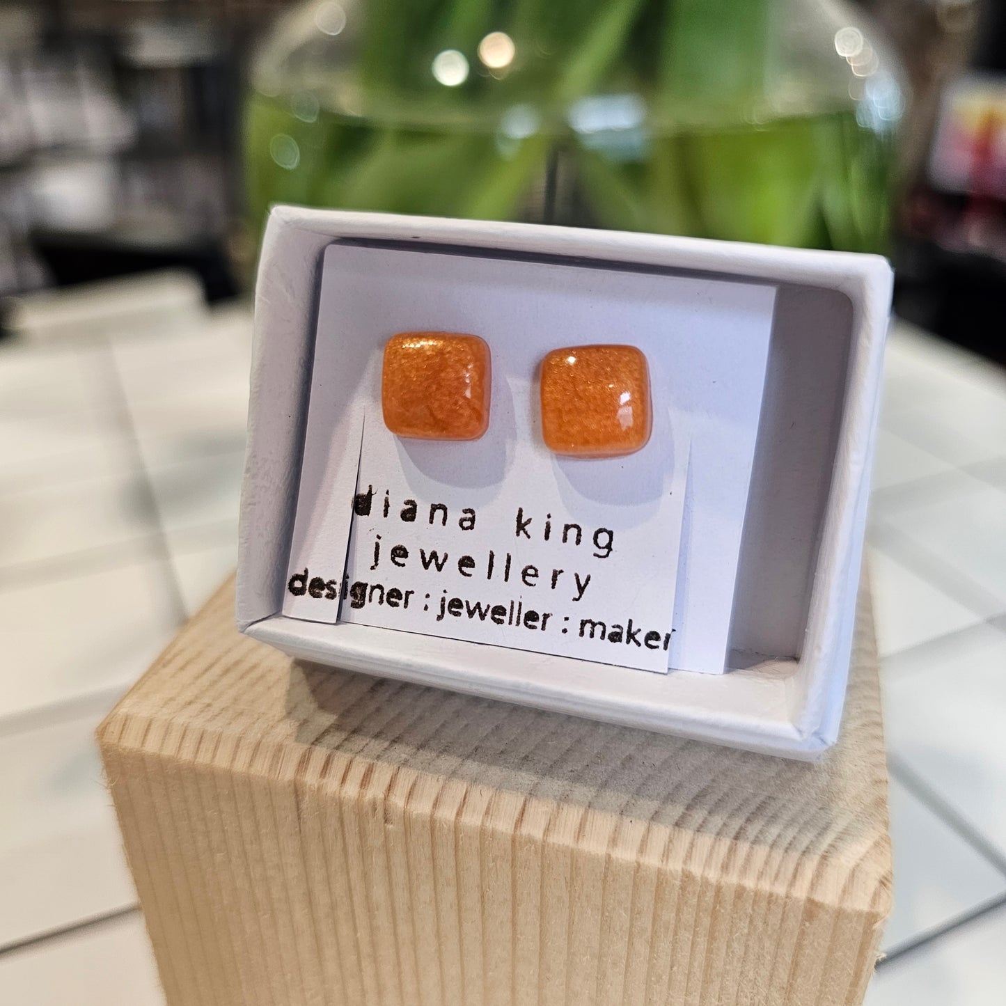 ORANGE PUFF RESIN SQUARE STUDS