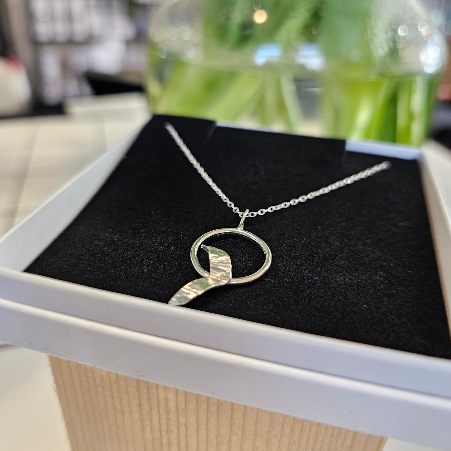 SINGLE CIRCLE WITH SILVER BIRD NECKLACE