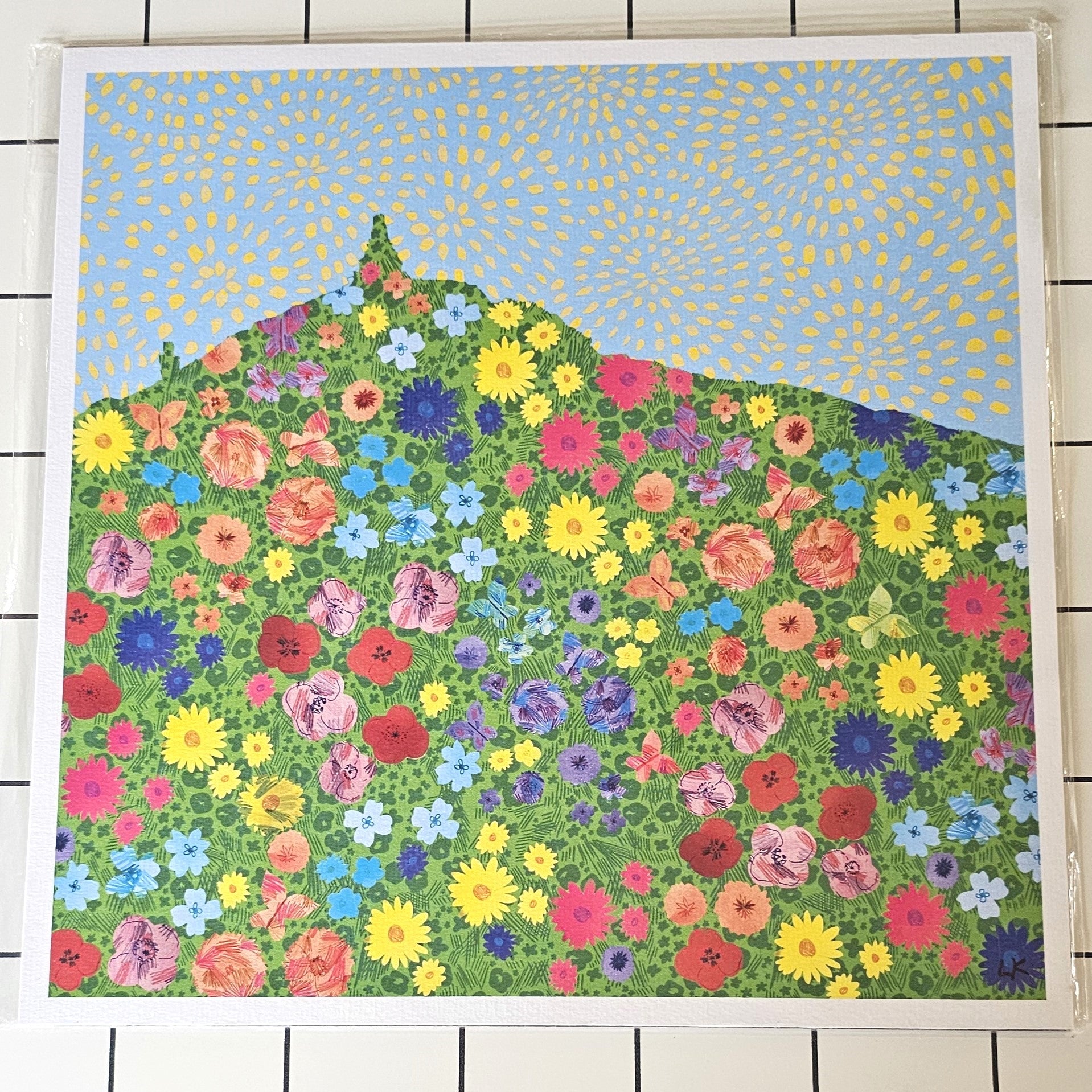 Floral cityscape illustration of Law Hill in Dundee by Louise Kirby