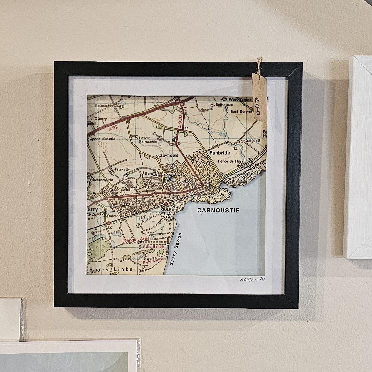 CARNOUSTIE MAP SILHOUETTE FRAMED