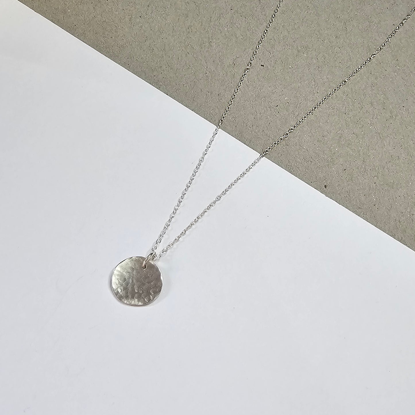 SILVER TEXTURED CIRCLE NECKLACE