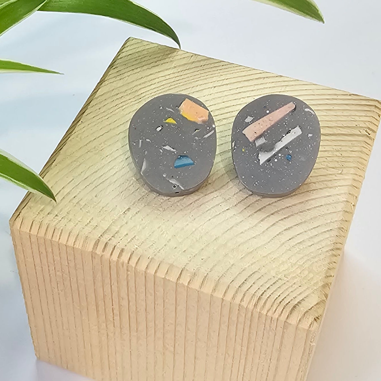 TERRAZZO PEBBLE EARRINGS