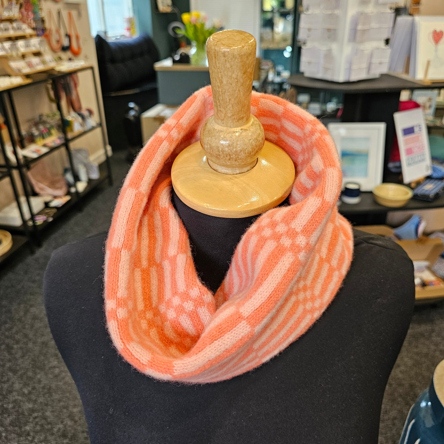COLOUR BLOCK SHORT SNOOD