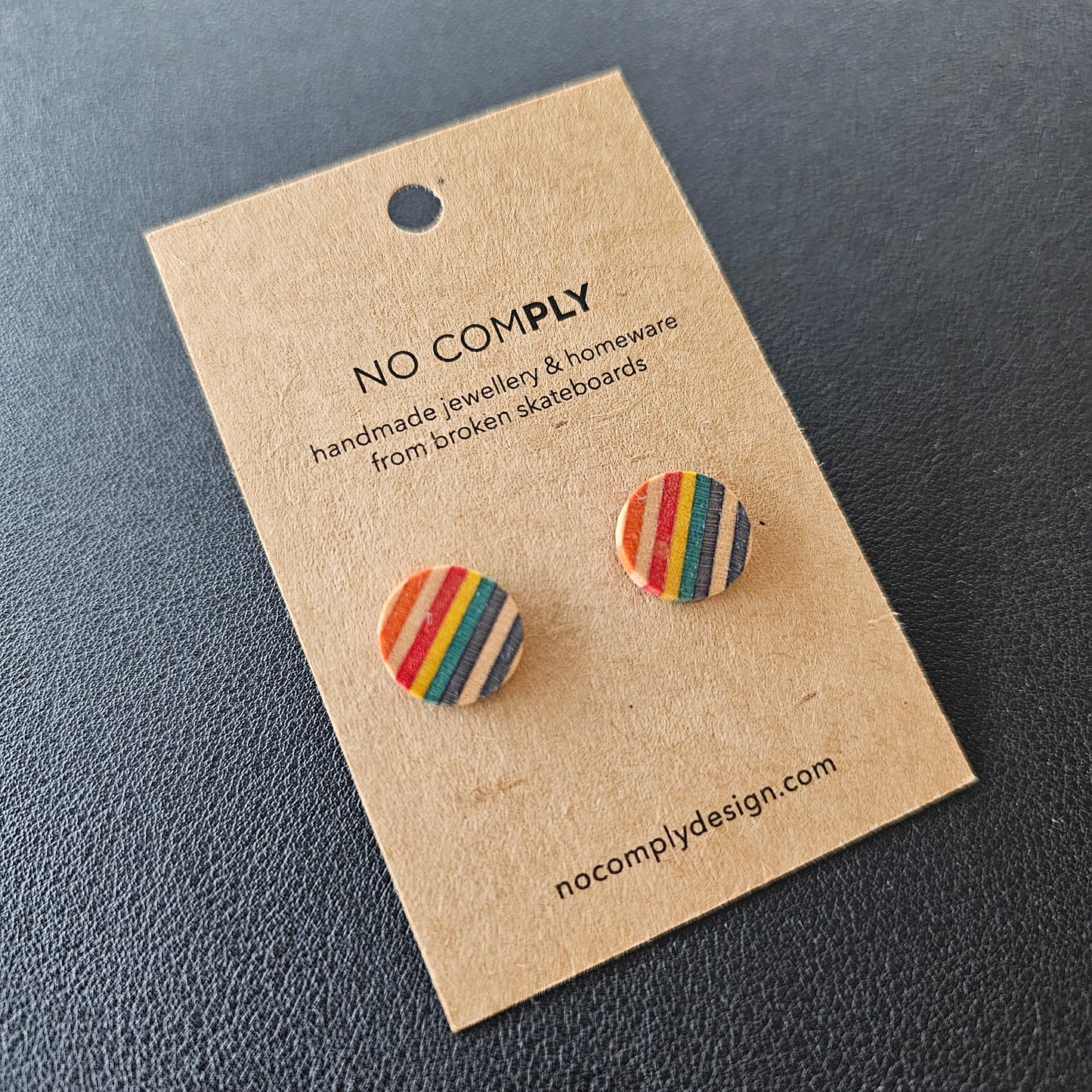 CIRCLE STUDS