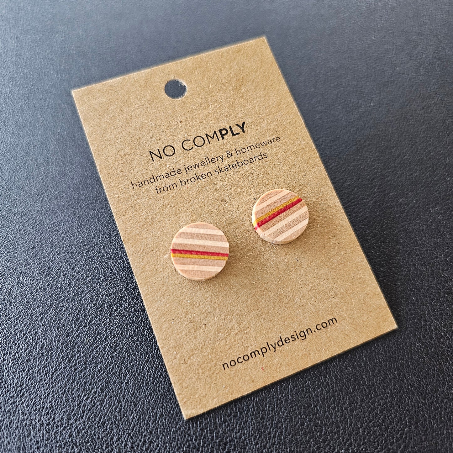 CIRCLE STUDS