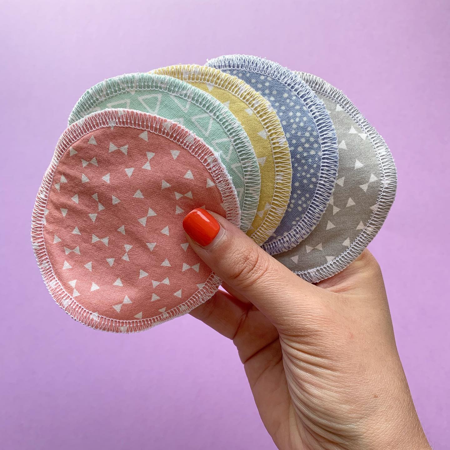 MAKE UP WIPES