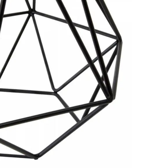 WYRA IRON TABLE LAMP