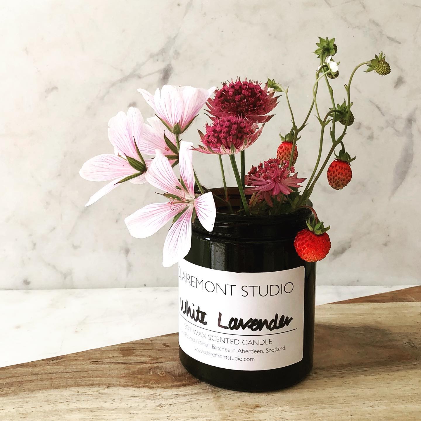 WHITE LAVENDER CANDLE