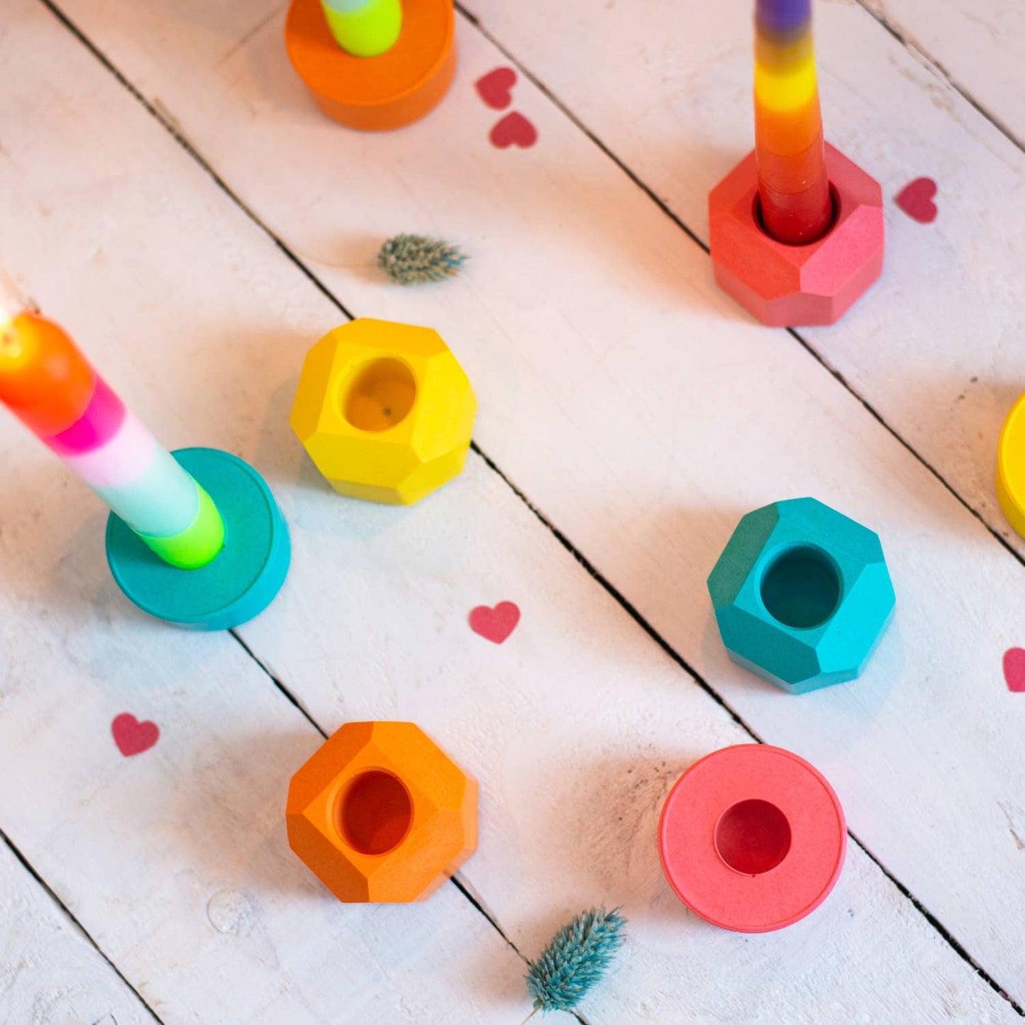 SUMMER BRIGHTS ROUND CANDLE HOLDER