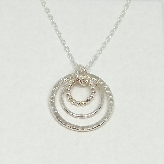 TRIPLE CIRCLE NECKLACE