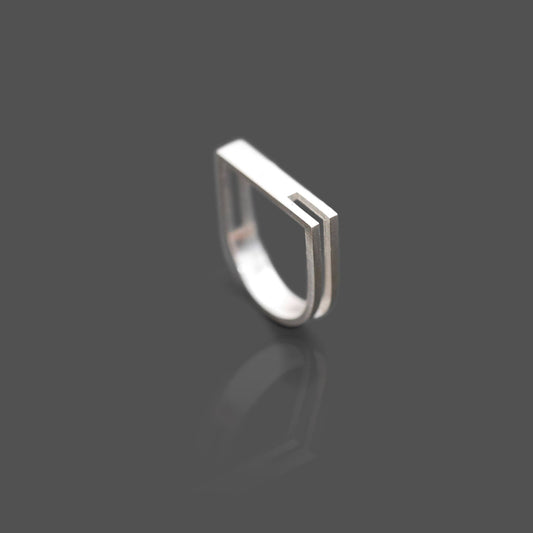 CORNER CUT OUT D SHAPED RING