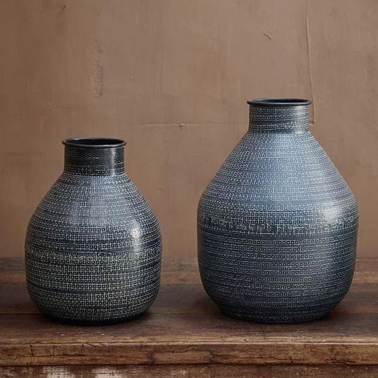 Small & Large black aluminium vases with imprinted pattern and organic curved shape