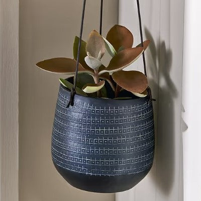 MAHIKA HANGING PLANTER