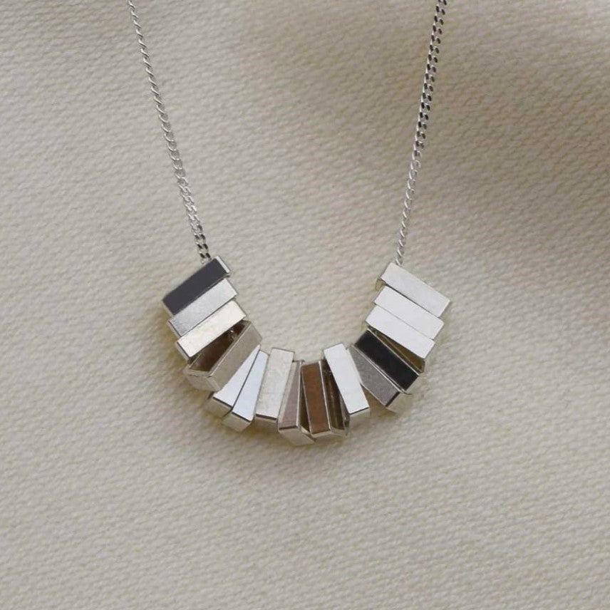 CLASSIC SAORSA STERLING SILVER NECKLACE