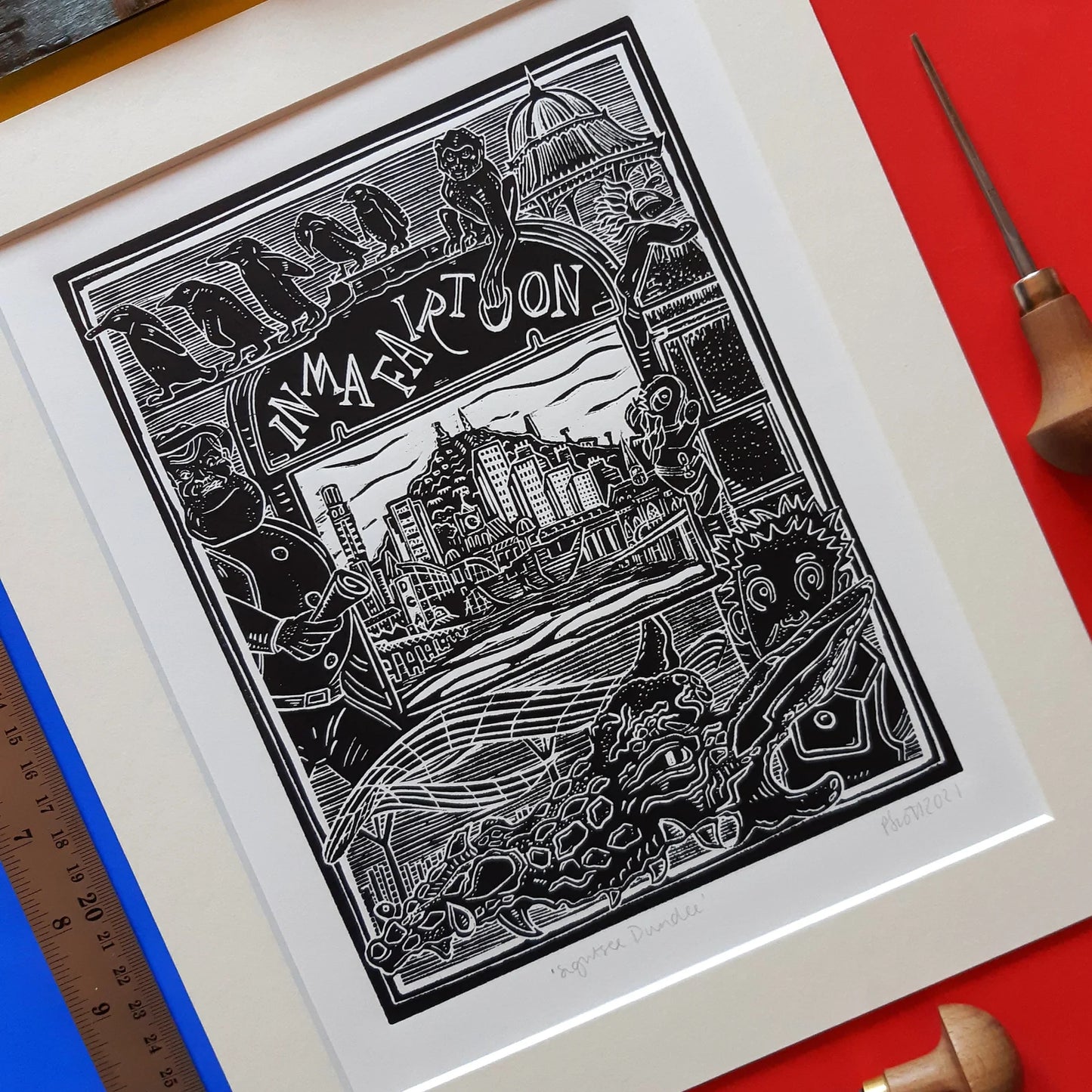 SIGHTSEE DUNDEE PRINT