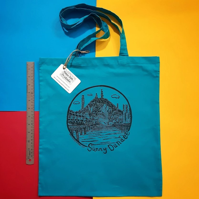 SUNNY DUNDEE TOTE BAG
