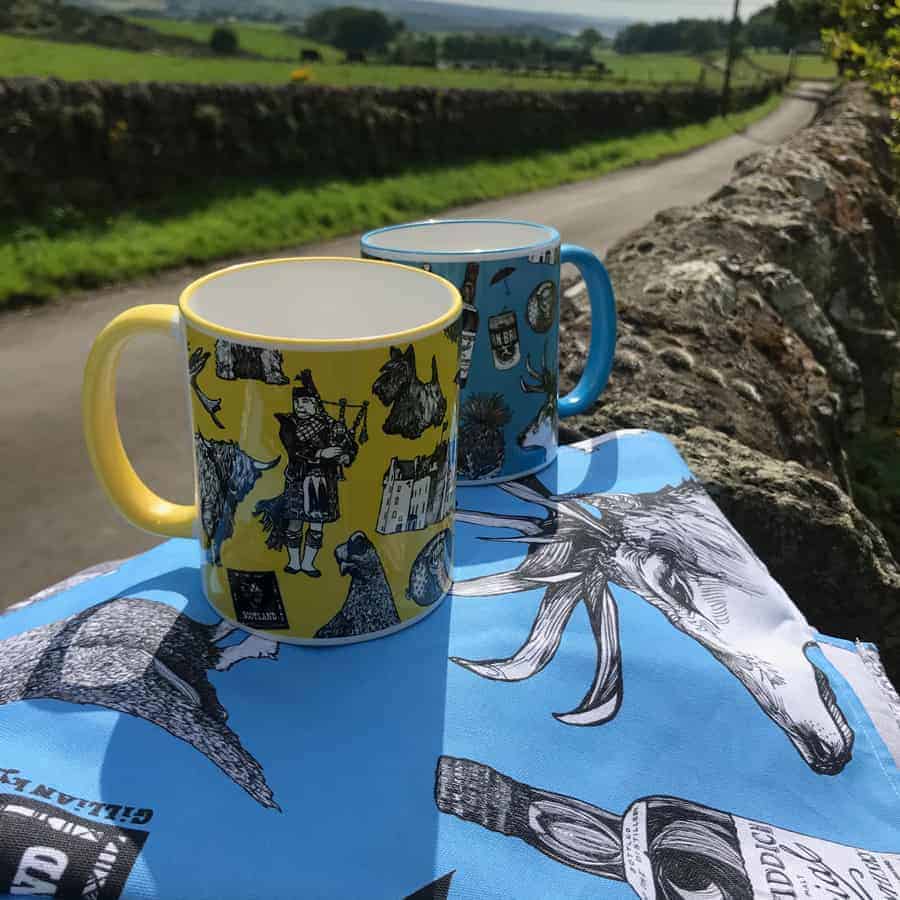 LOVE SCOTLAND TEA TOWEL