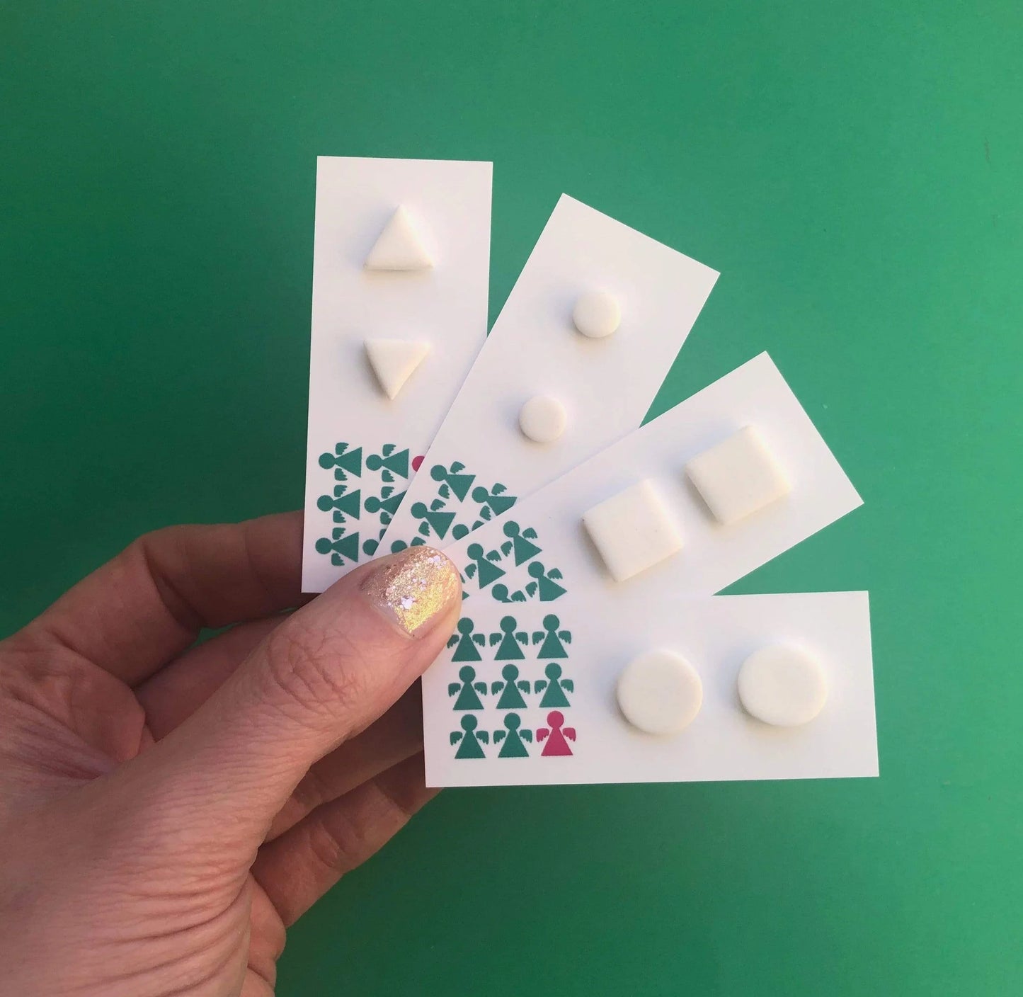WHITE MINI CIRCLE STUDS