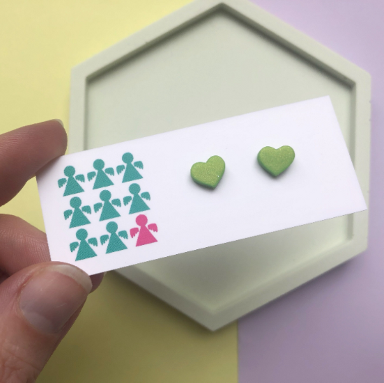 LIME GREEN MINI PEARL HEART STUDS