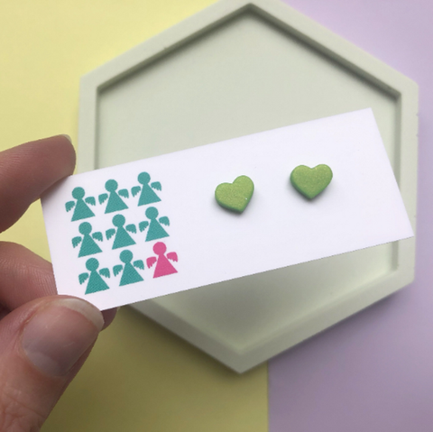 LIME GREEN MINI PEARL HEART STUDS