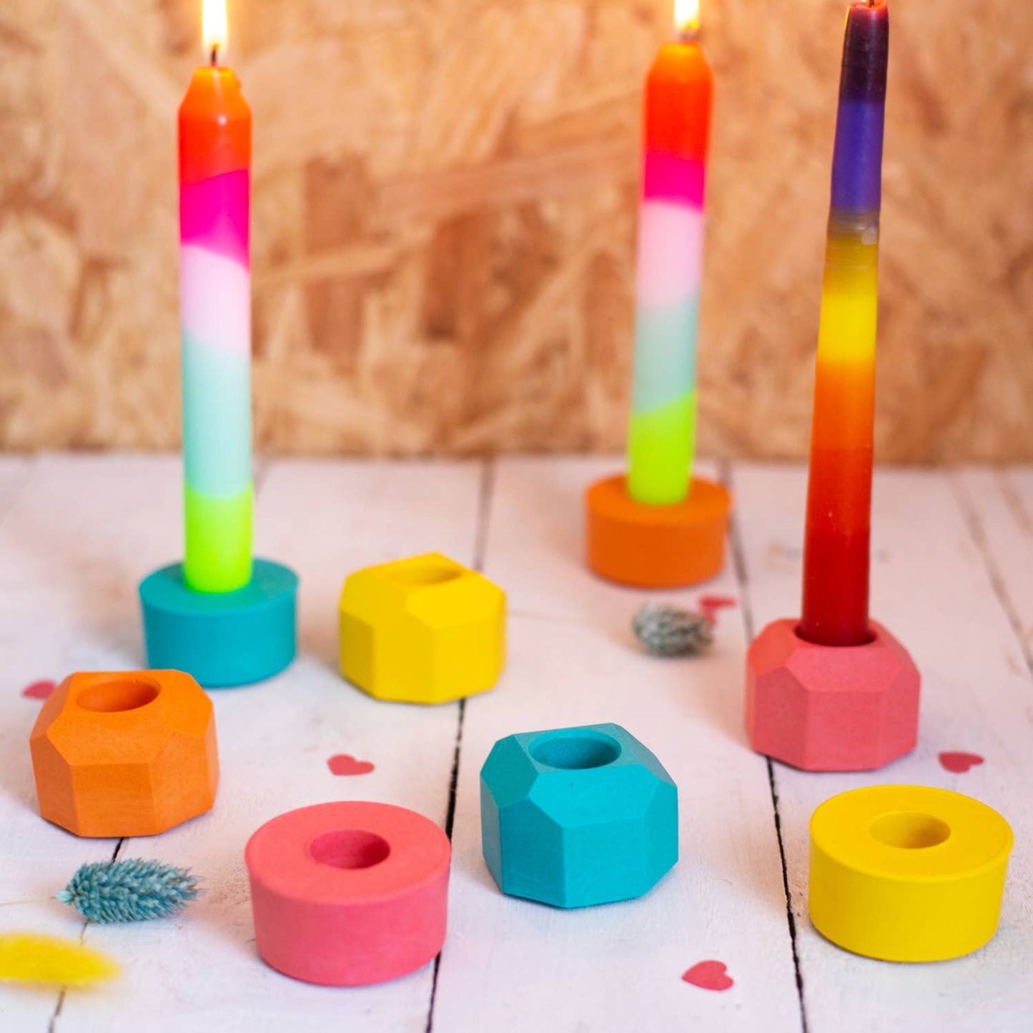 SUMMER BRIGHTS ROUND CANDLE HOLDER