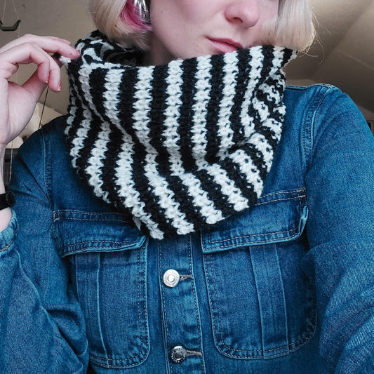 SNOOD - BLACK & WHITE
