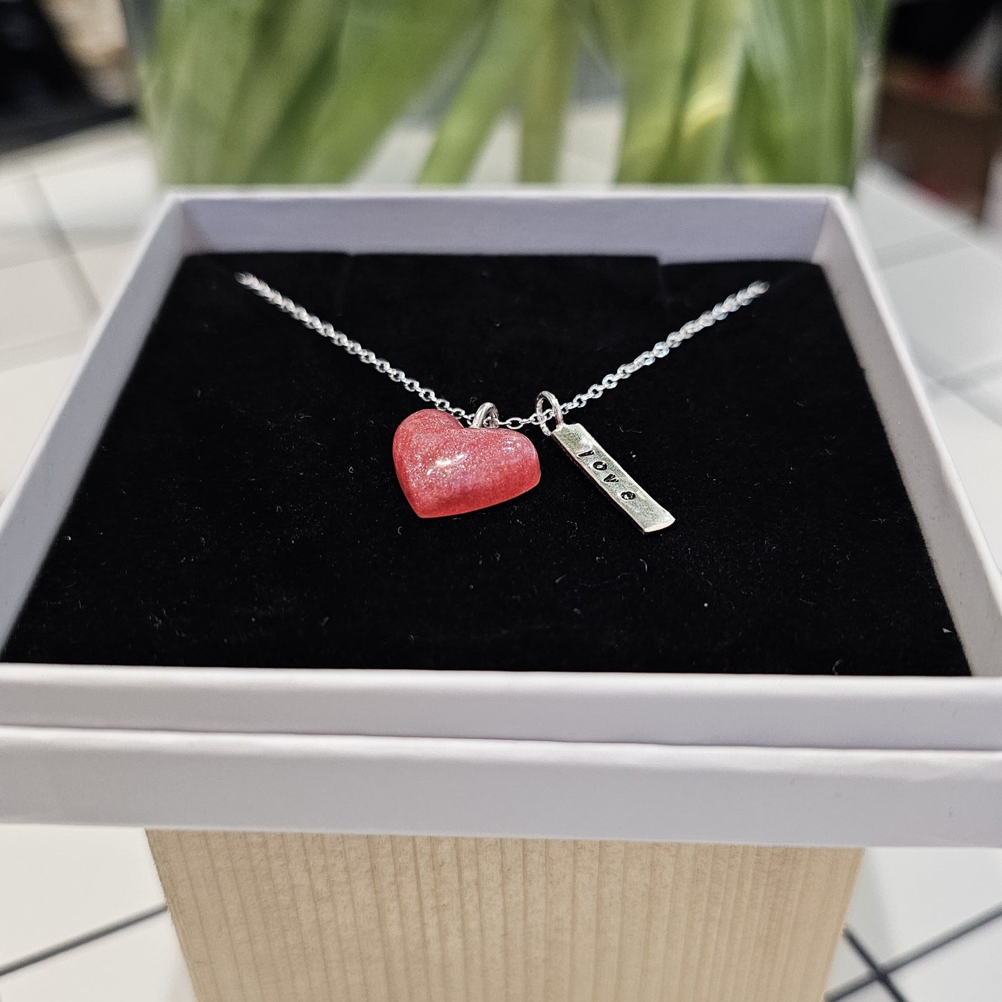 CANDY PINK PUFF RESIN HEART TAG NECKLACE