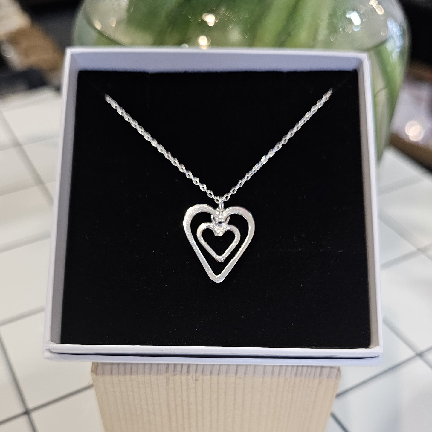DOUBLE HEART PENDANT NECKLACE