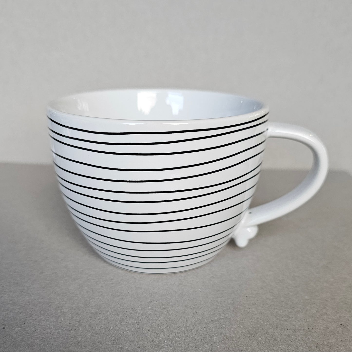 HEART HANDLE MUG