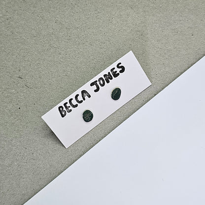 ENAMEL STUDS