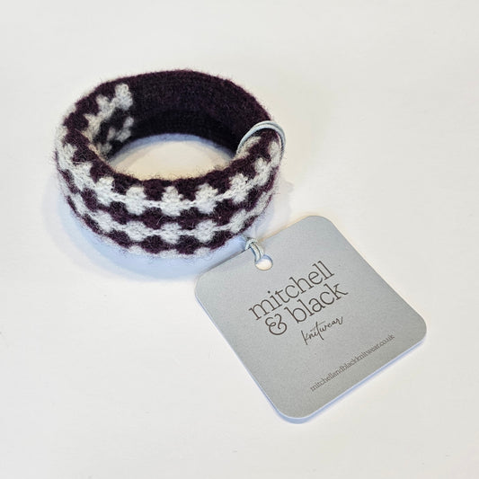 KNITTED CUFF