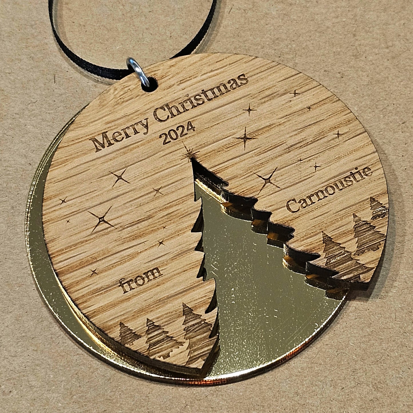 CARNOUSTIE CHRISTMAS DECORATIONS