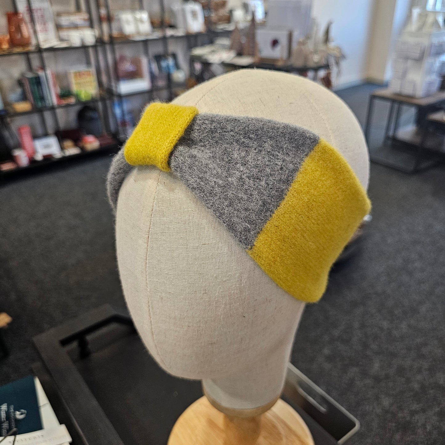 HEADBAND