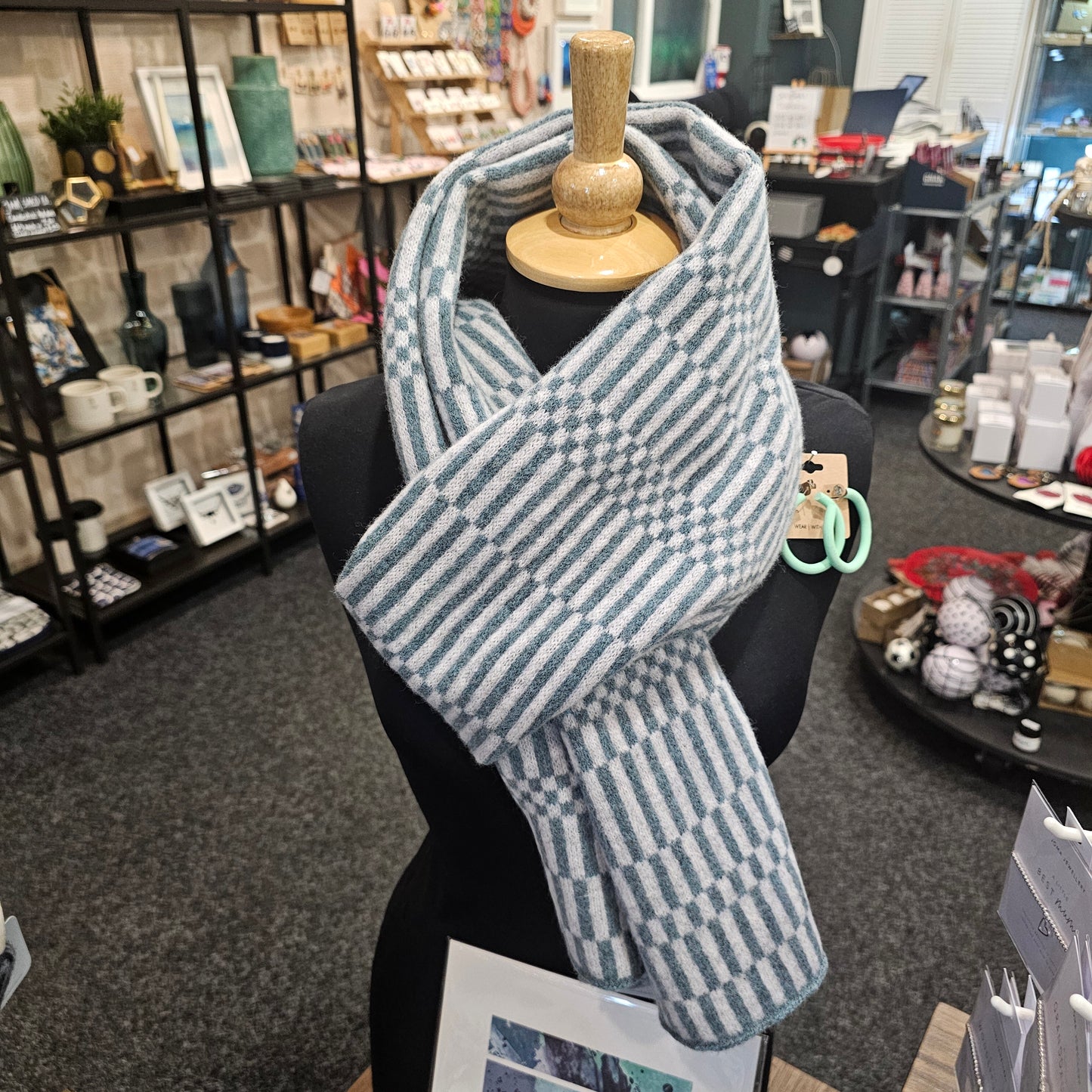 LONG SCARF