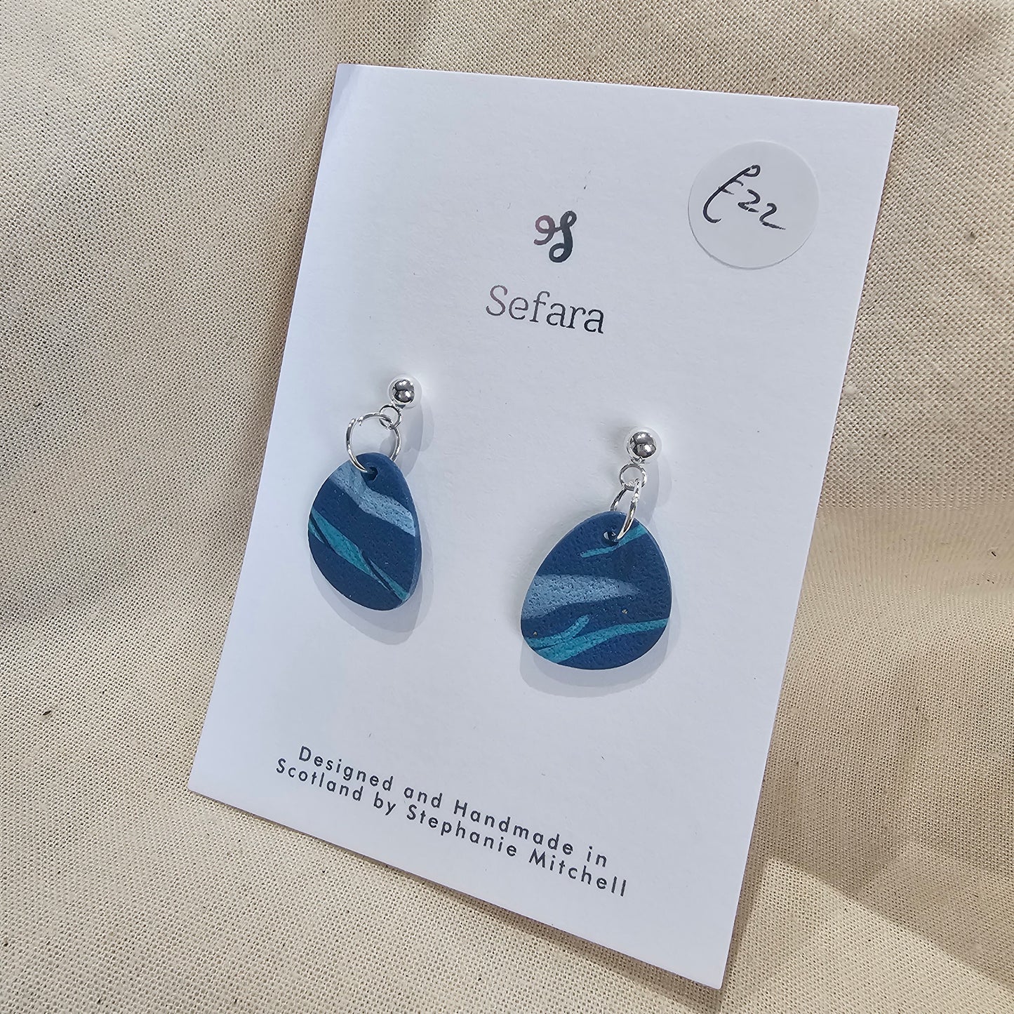 DROP EARRINGS