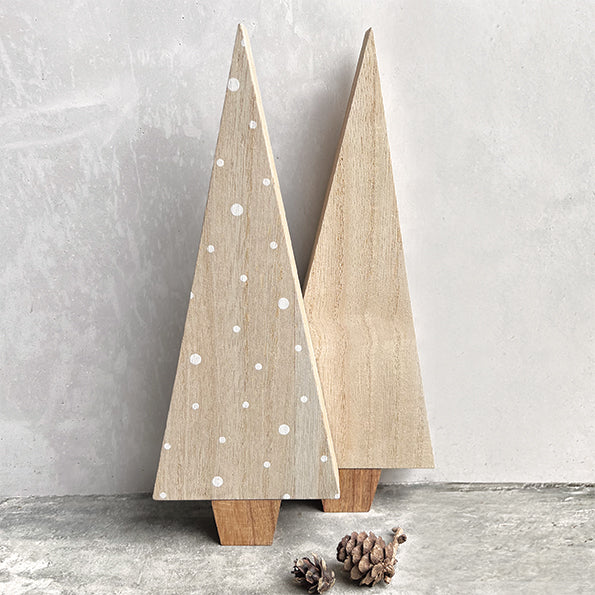 STANDING CHRISTMAS TREE