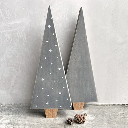 STANDING CHRISTMAS TREE