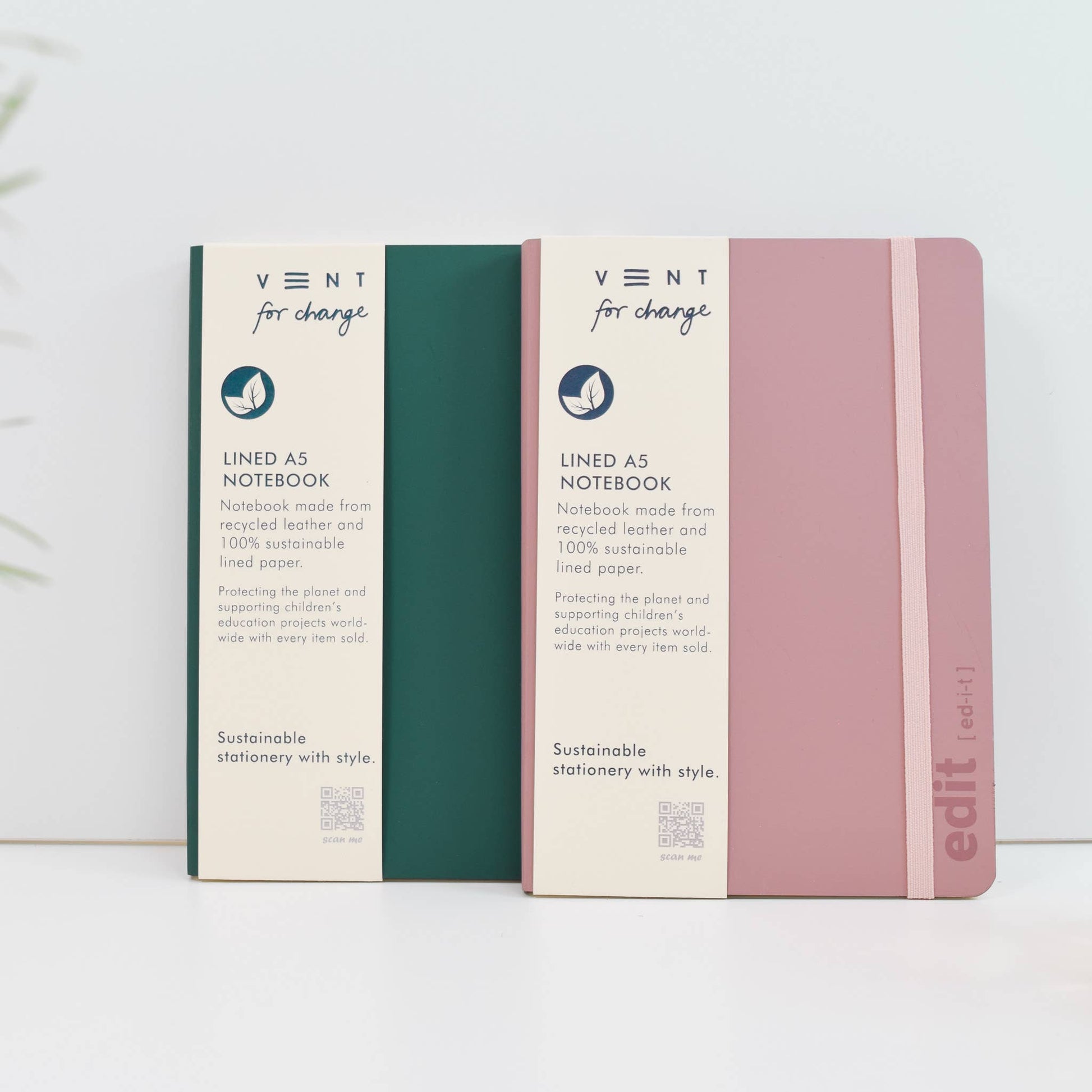 A5 recycled leather notebook with elastic closure in green or pink