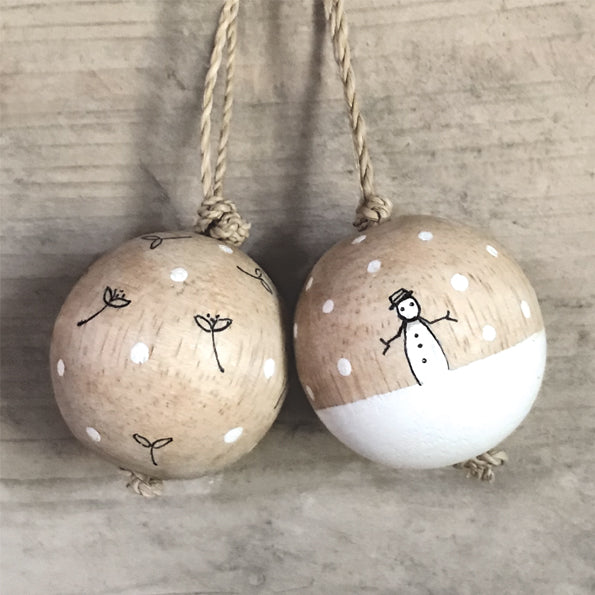 WOODEN BAUBLES