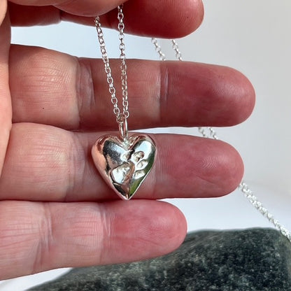 CHUNKY HEART PENDANT WITH PAW IMPRINT