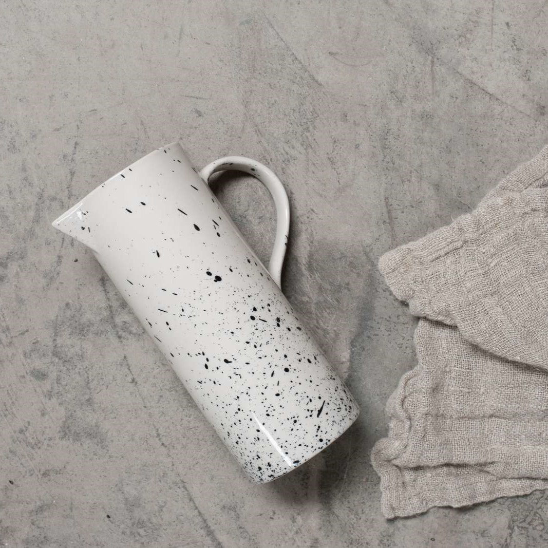AMA SPLATTER JUG