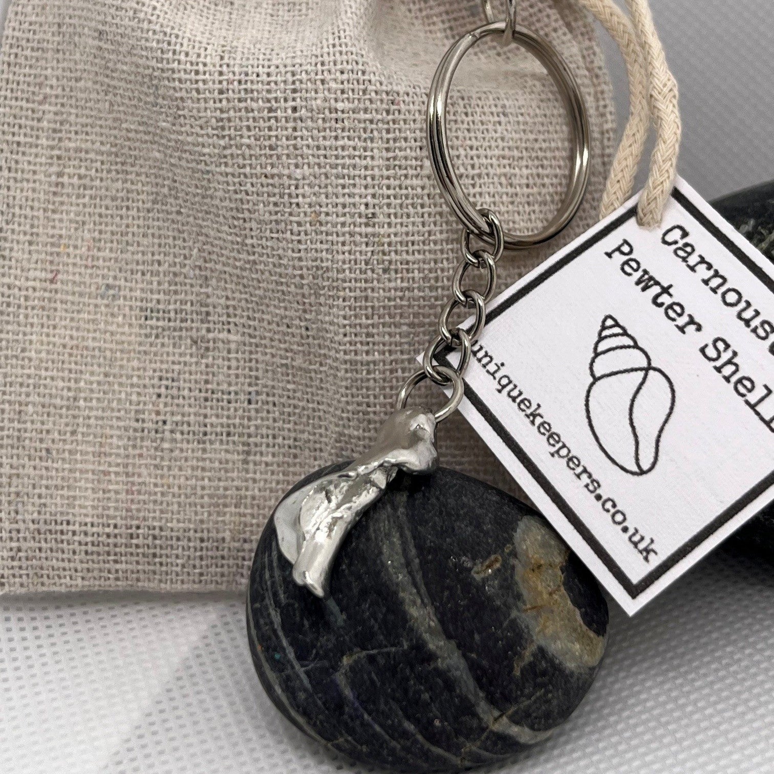 Pewter shell keyring handmade in Scotland cast from real shells gift bag
