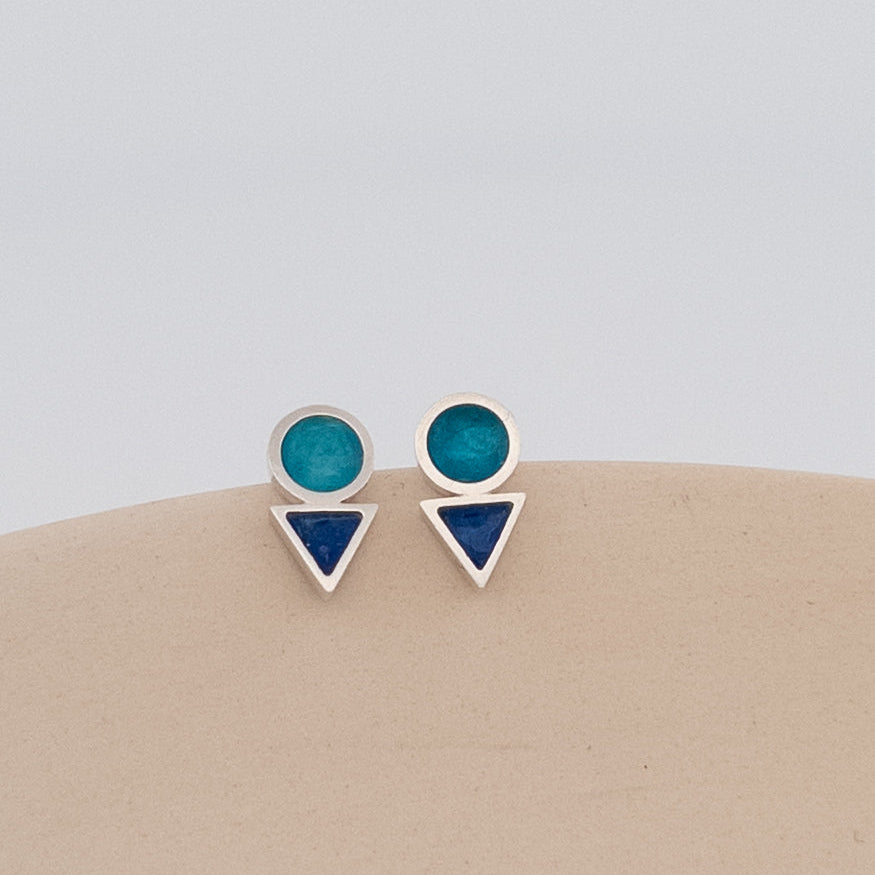 THE CIRCLE AND TRIANGLE STUDS