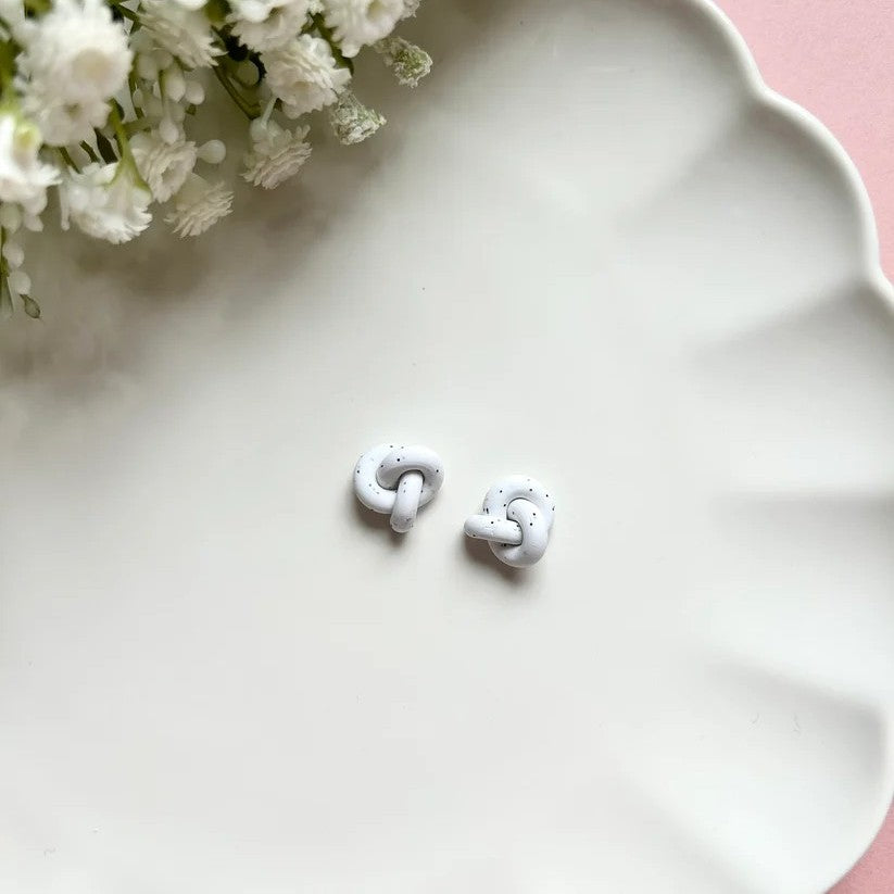 KNOT STUDS
